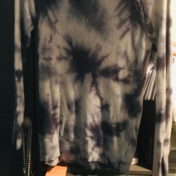 NWOT tye dye sweater - Picture 7 of 7